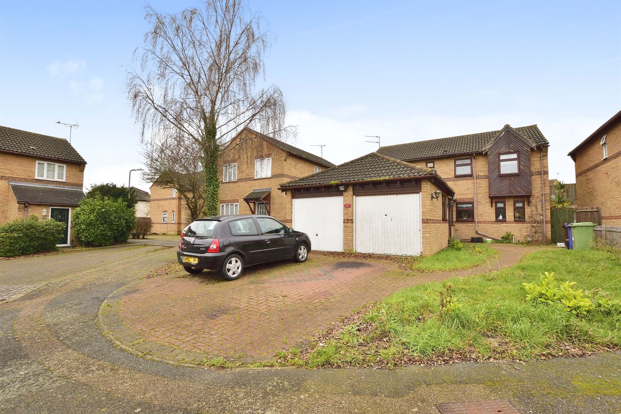 5 bed detached house for sale in Pavilion Drive, Kemsley, Sittingbourne