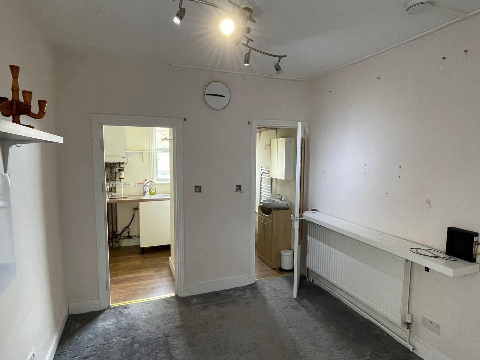 Block of flats to rent in High Road, Leyton E10 Zoopla