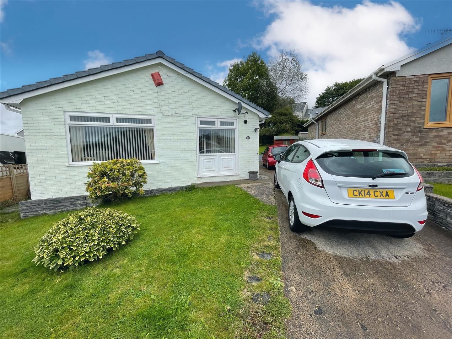 3 bed detached bungalow for sale in Delffordd, Pontardawe, Swansea SA8