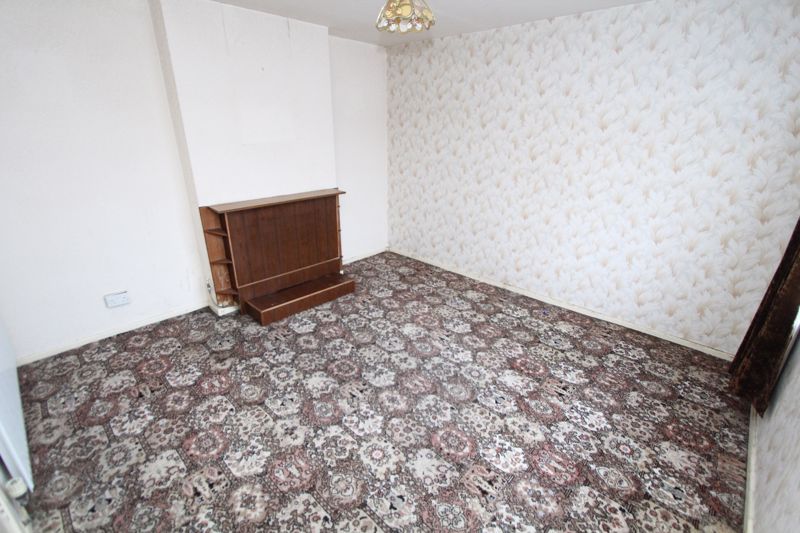 3 bed end terrace house for sale in Tiled House Lane,