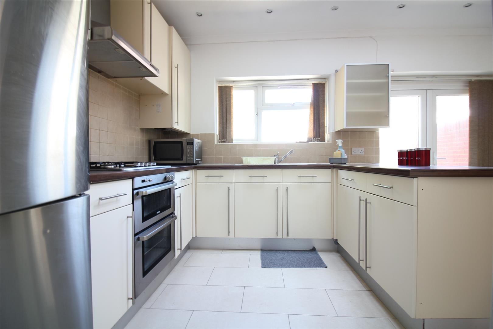 1 bed flat to rent in Kingsbridge Crescent, Southall UB1 Zoopla