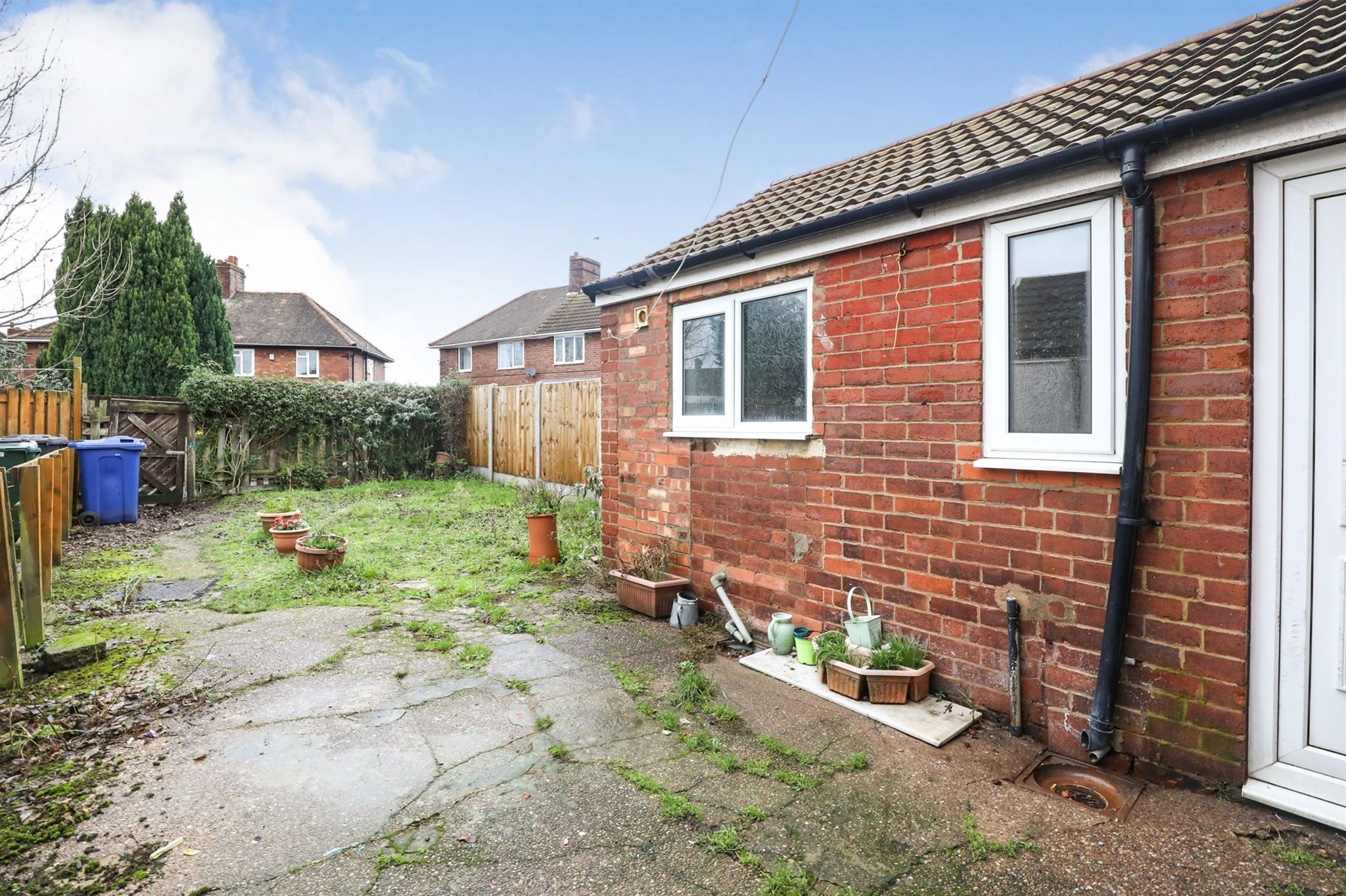 3 bed terraced house for sale in King Road, New Rossington