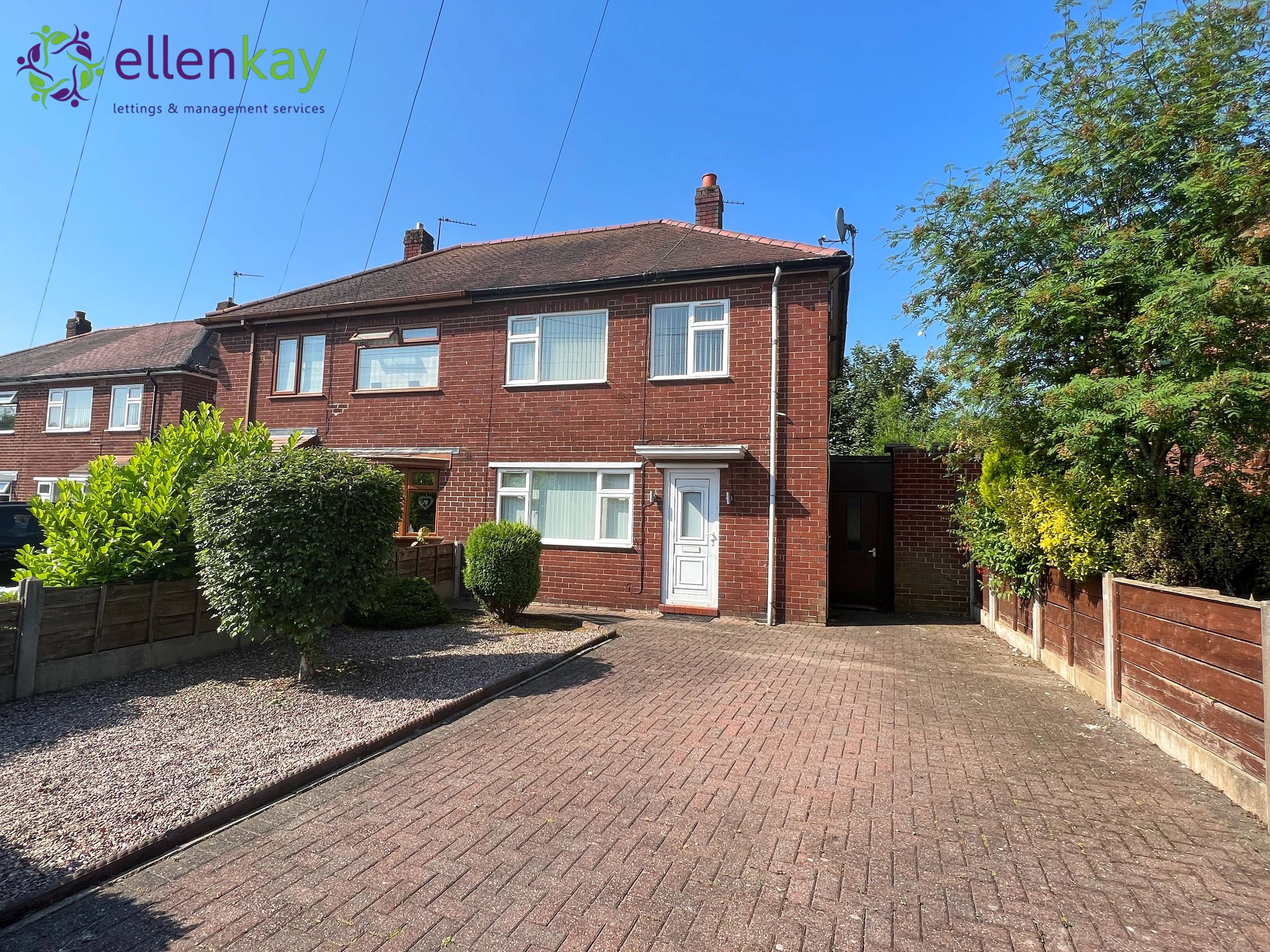 2 bed semidetached house to rent in Paulden Drive, Failsworth M35 Zoopla