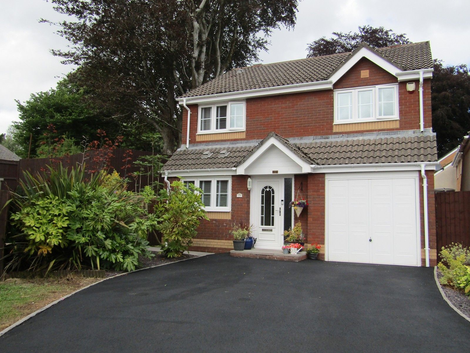 4 bed detached house for sale in Parc Gilbertson, Gelligron, Pontardawe