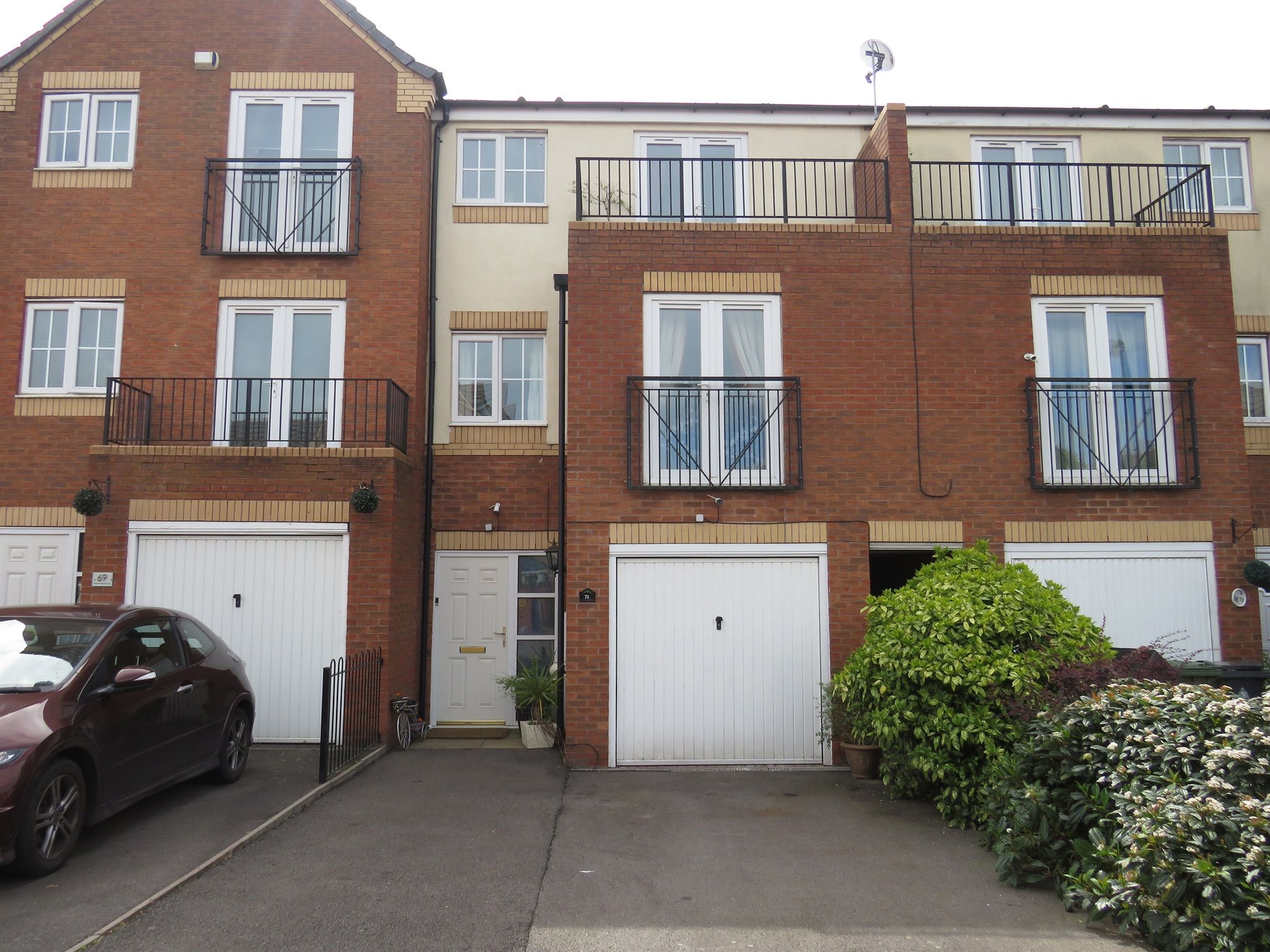 4 bed town house for sale in Princethorpe Road, Willenhall WV13 Zoopla