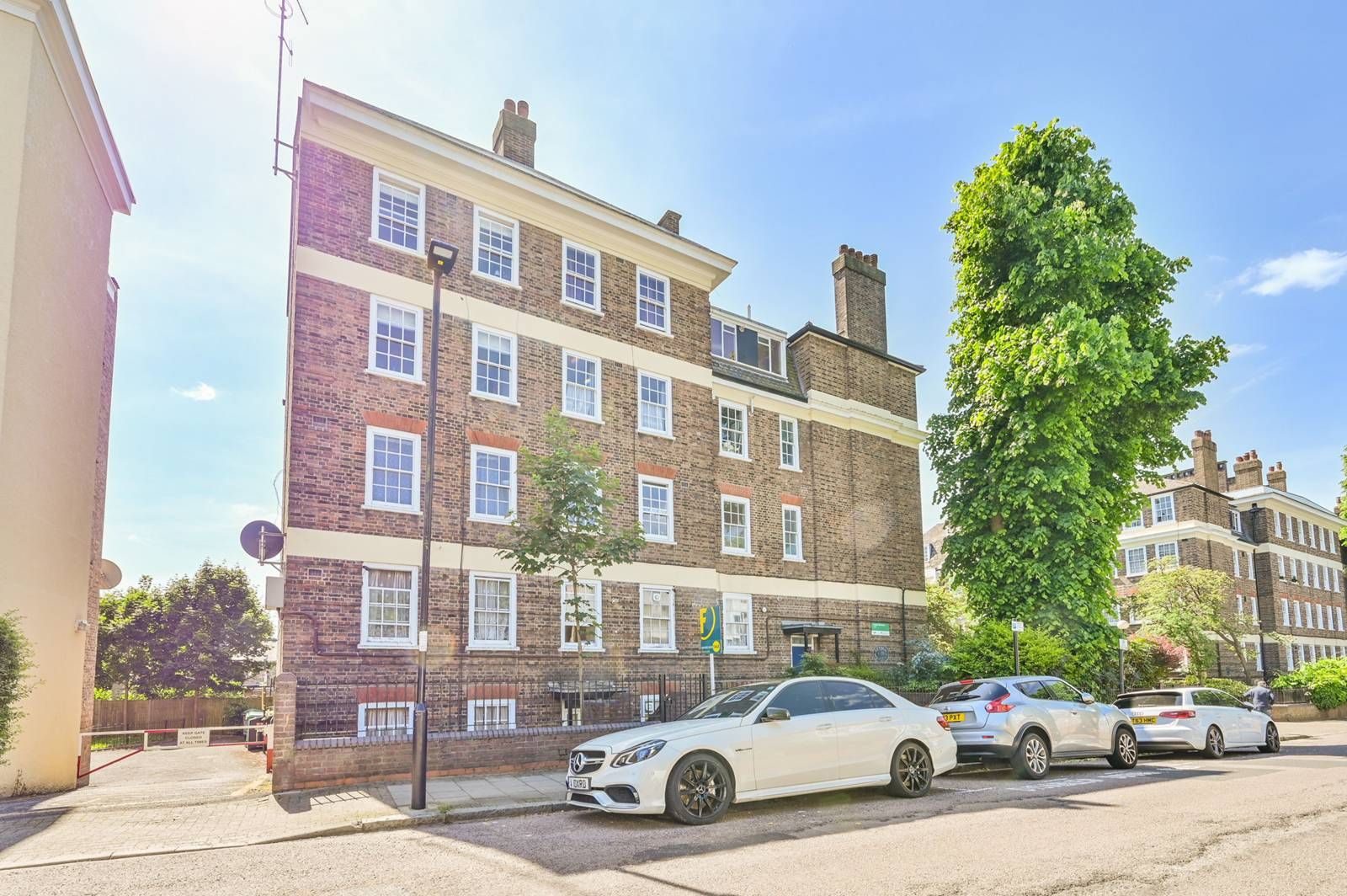 4 bed flat for sale in Warltersville Road N19, Archway, London, Zoopla