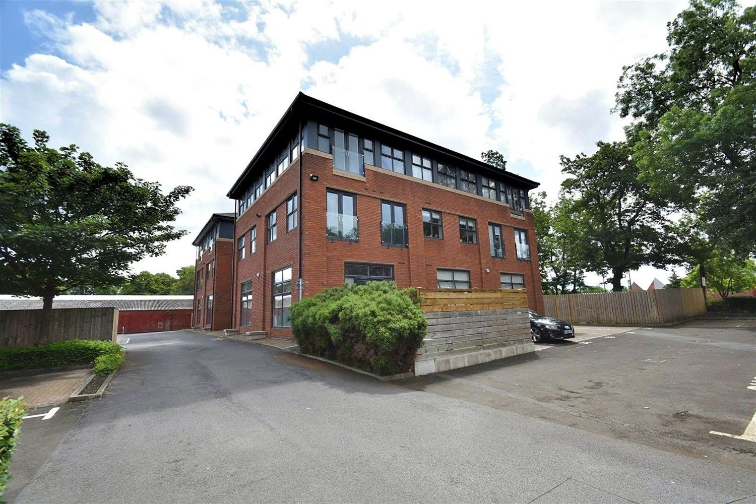 2 bed flat for sale in Dane Road, Sale M33 Zoopla