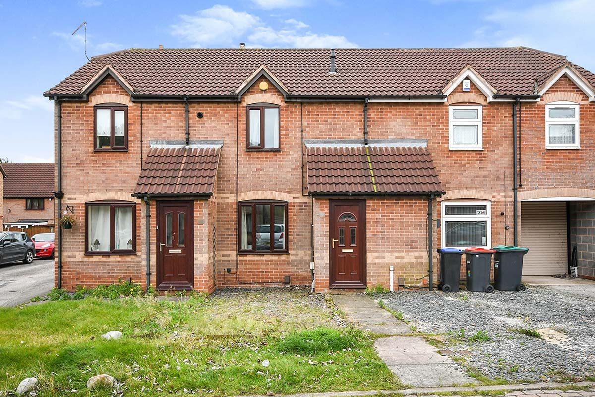 2 bed terraced house for sale in Roewood Close, KirkbyInAshfield