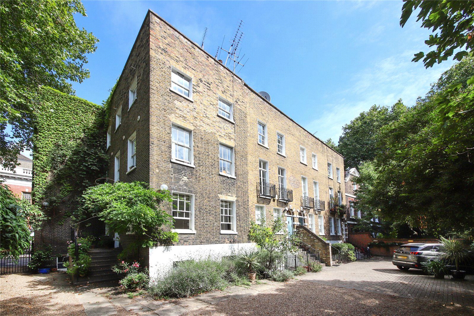 2 bed flat to rent in The Terrace, Old Ford Road, London E2 Zoopla
