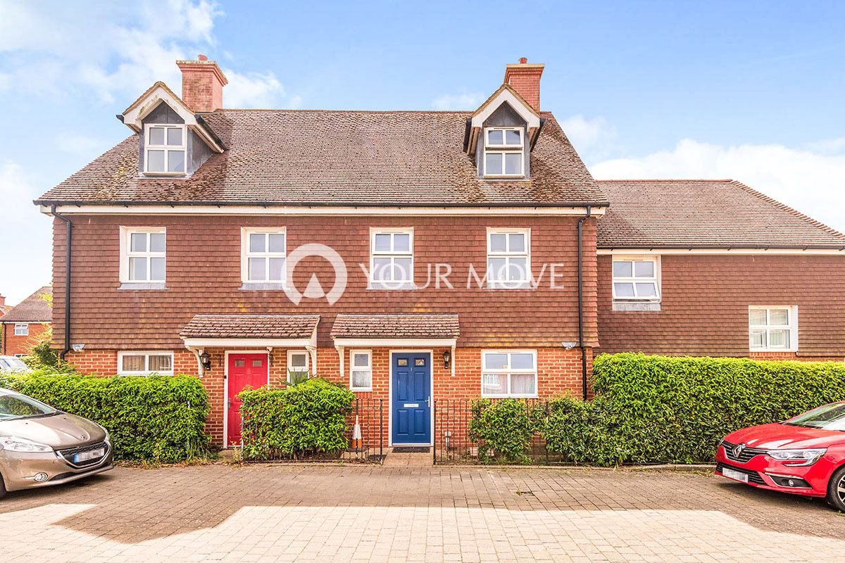 4 bed end terrace house for sale in Cheney Road, Minster, Ramsgate