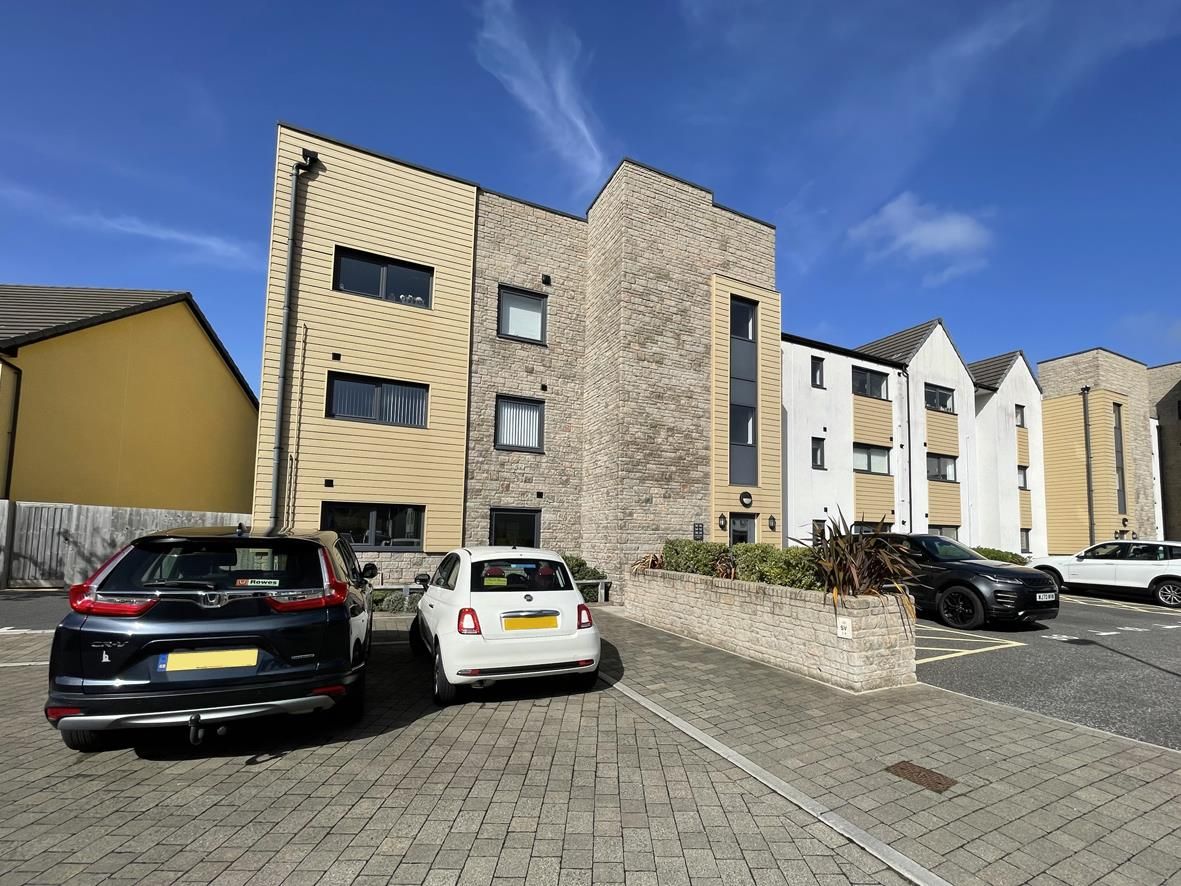 2 bed flat for sale in Causeway View, Hooe, Plymstock PL9 Zoopla