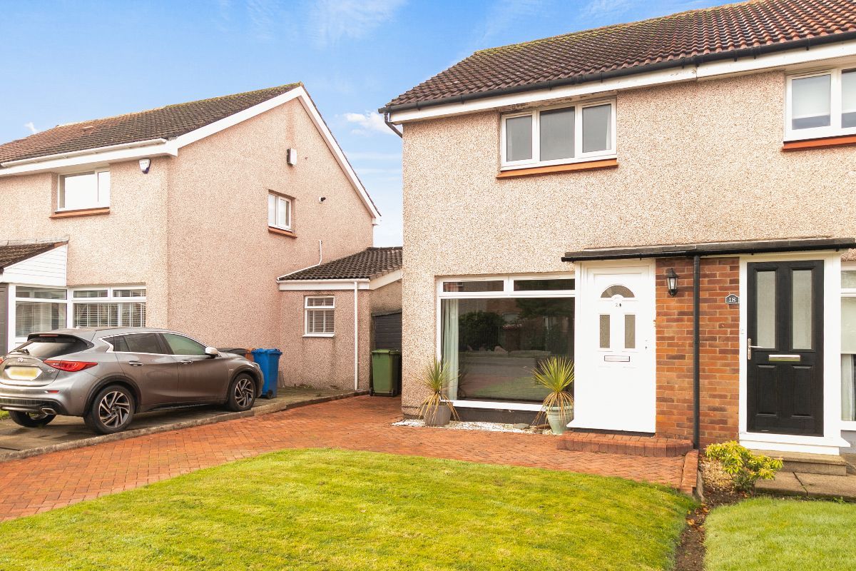 2 bed semidetached house for sale in Falkland Crescent,