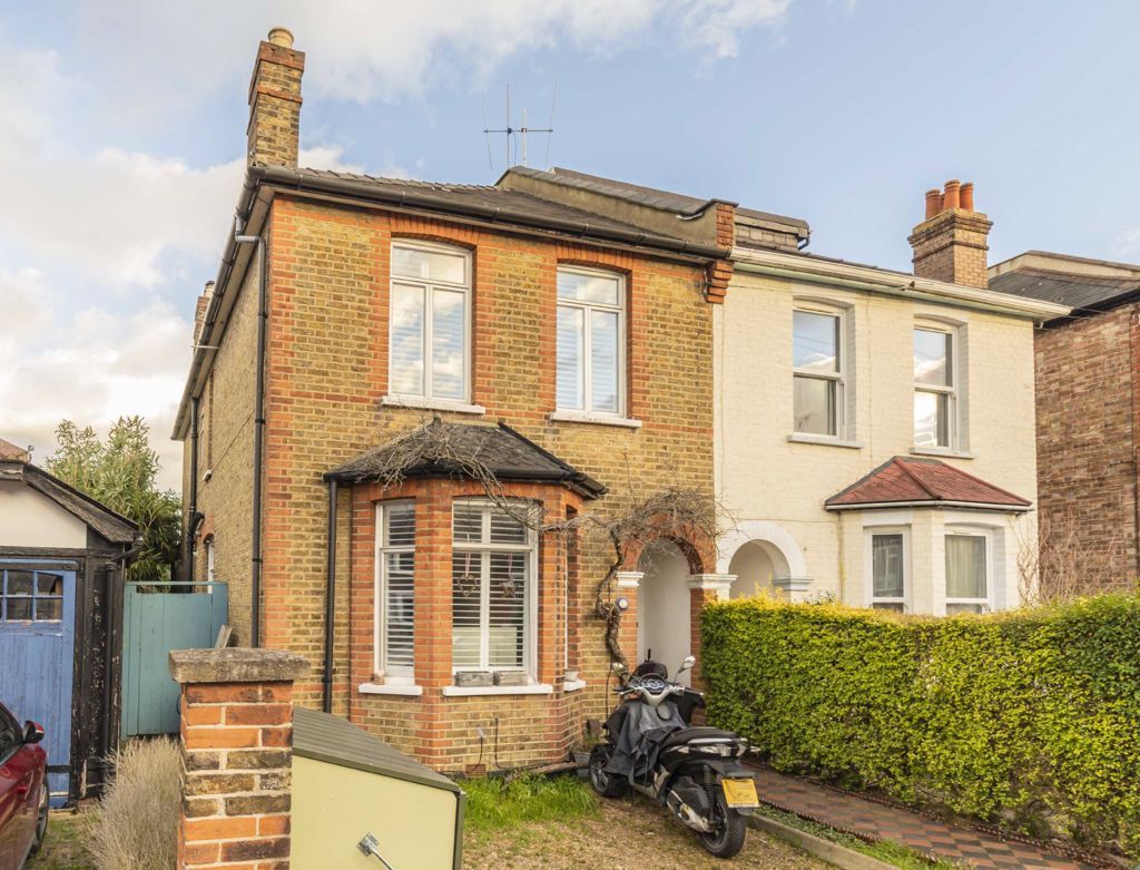 3 bed semidetached house for sale in Bond Road, Tolworth, Surbiton KT6