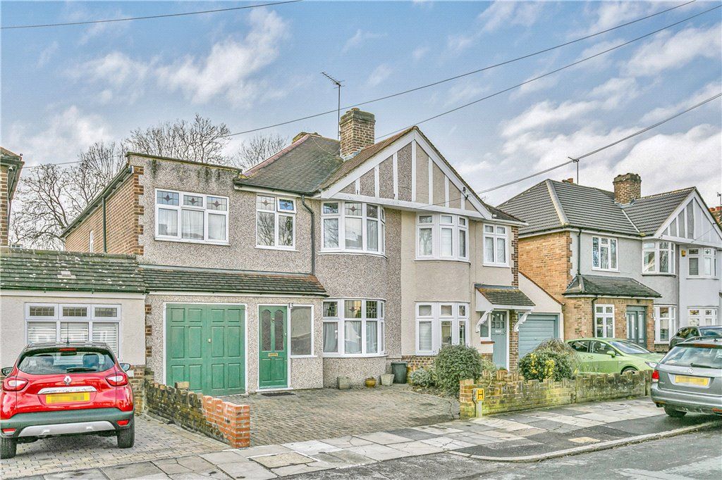 5 bed semidetached house for sale in Lyndhurst Avenue, Twickenham TW2