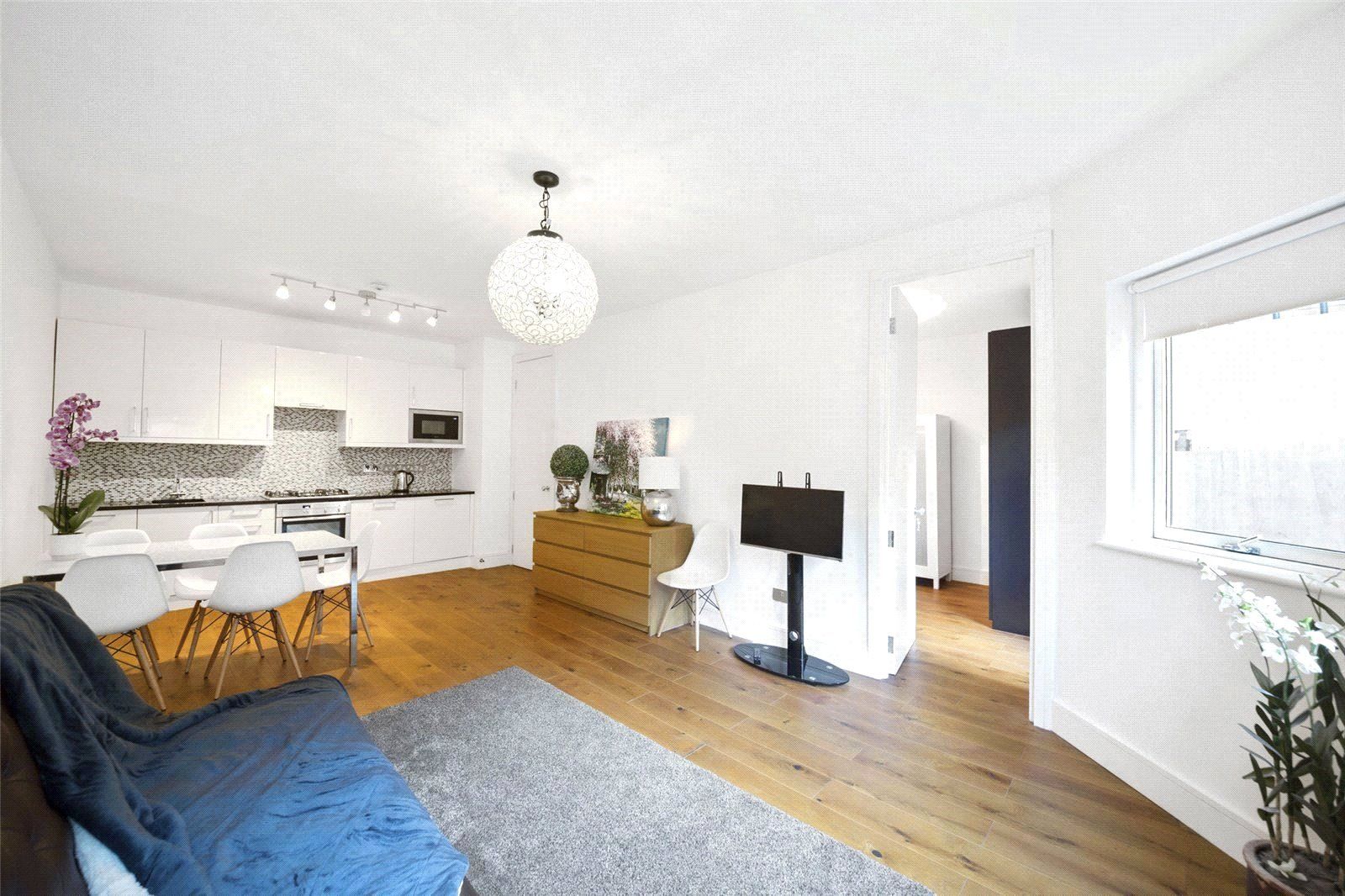 Kensington Gardens Square, Westbourne Grove W2