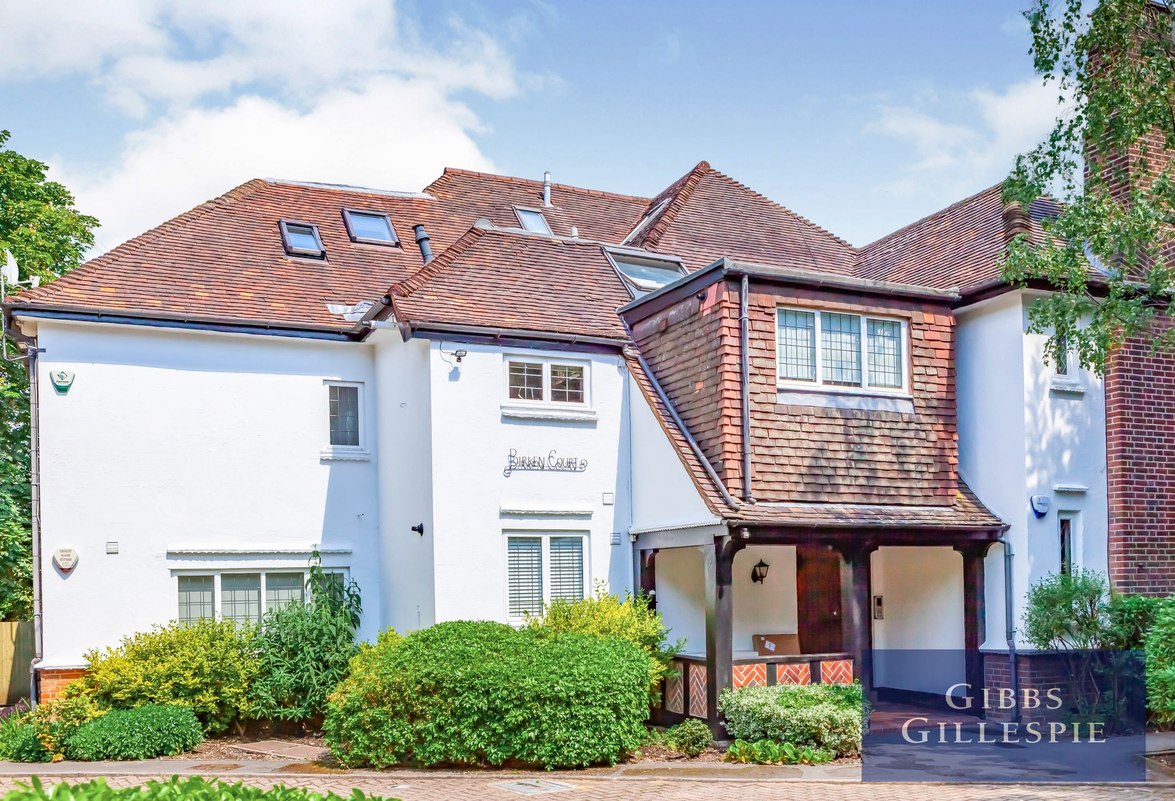 2 bed flat to rent in Rickmansworth Road, Northwood HA6 Zoopla