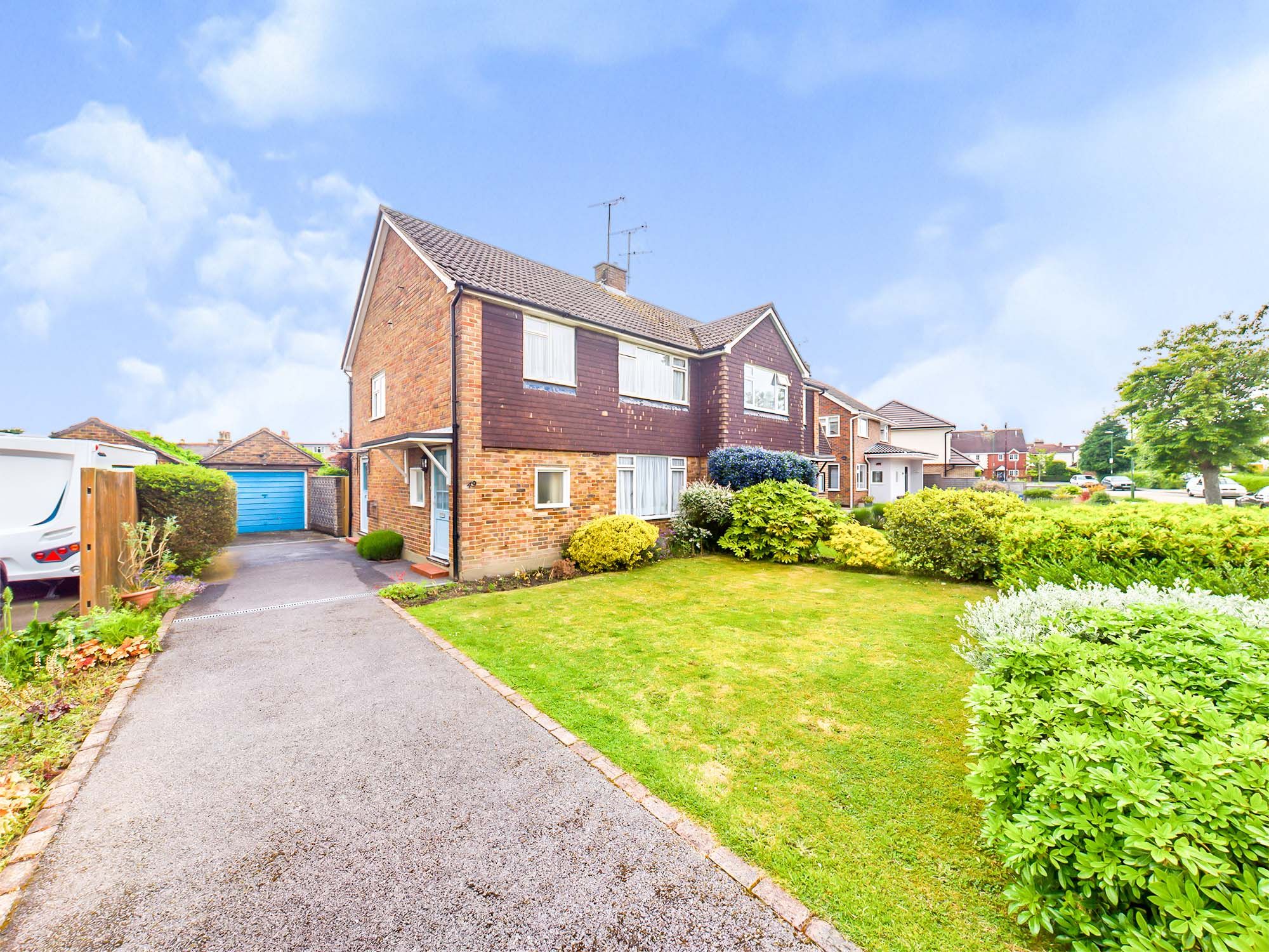 3 bed semidetached house for sale in Blunts Way, Horsham RH12 Zoopla