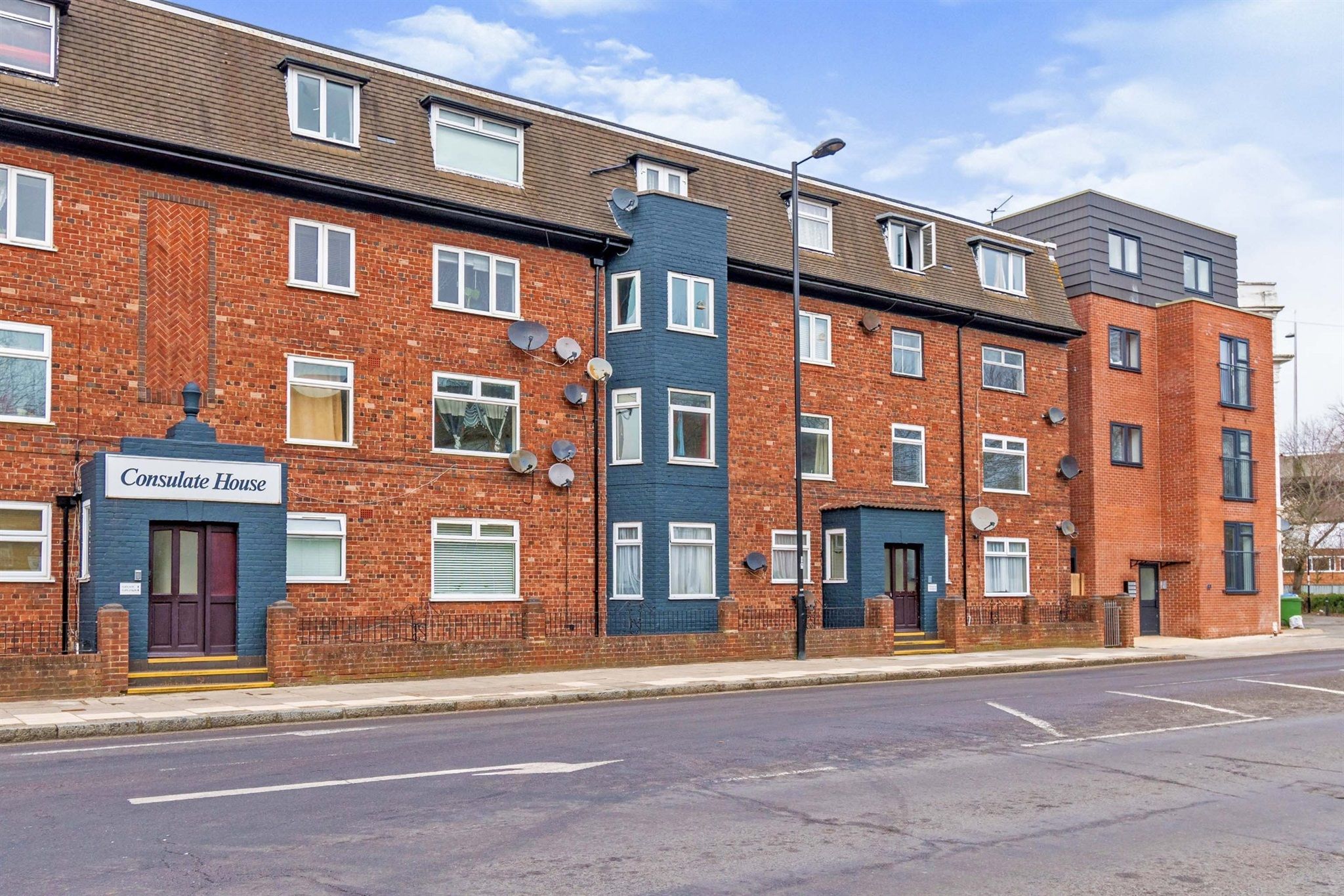 2 bed flat for sale in Canute Road, Ocean Village, Southampton SO14 Zoopla