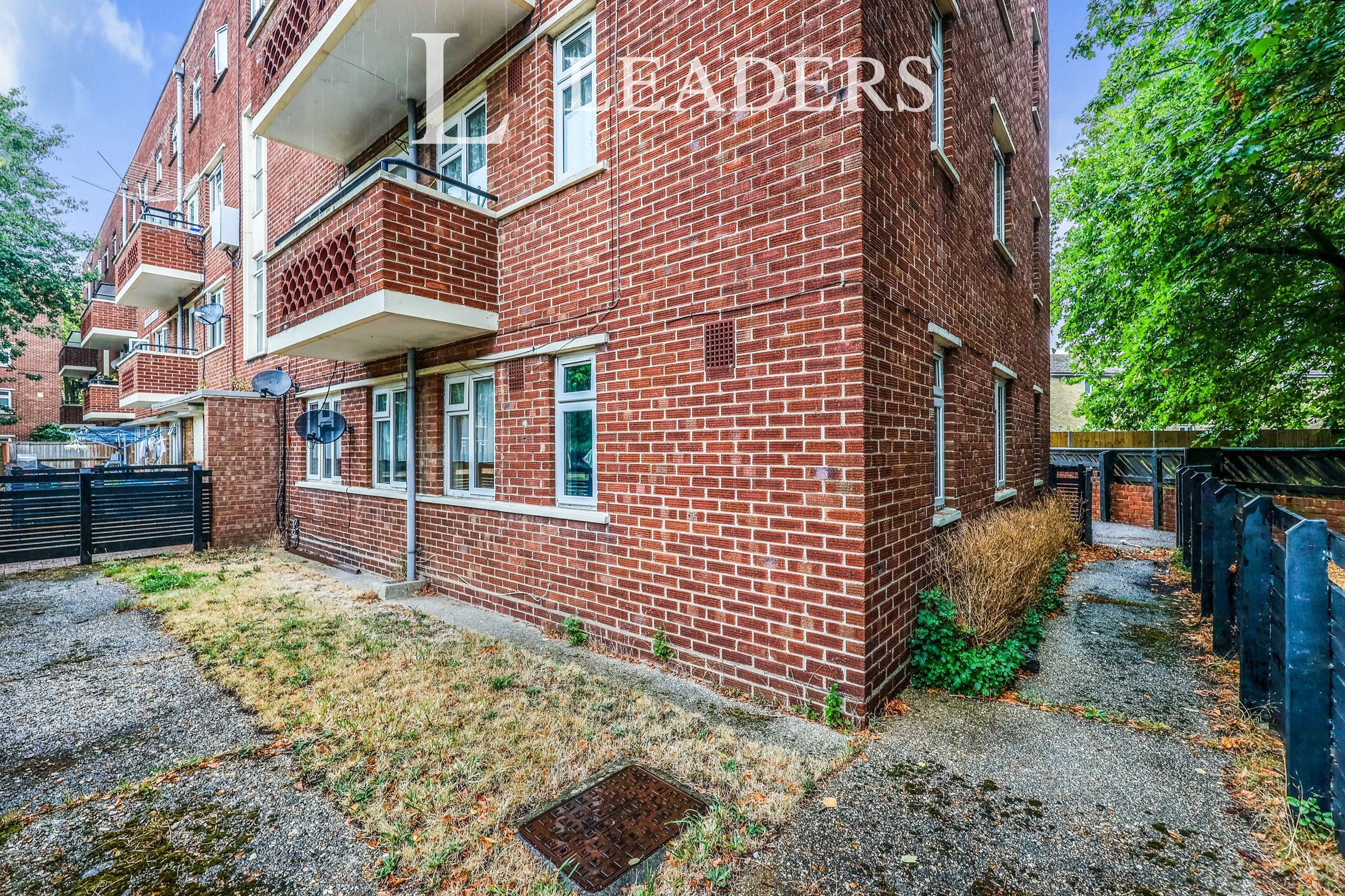 3 bed flat to rent in Cornwallis Crescent, Portsmouth PO1 Zoopla