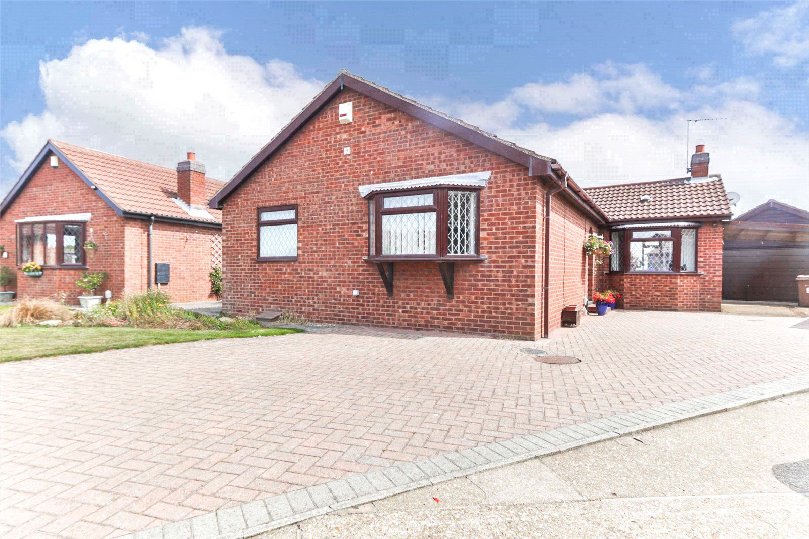 2 bed bungalow for sale in Highfield Rise, Preston, Hull HU12 Zoopla