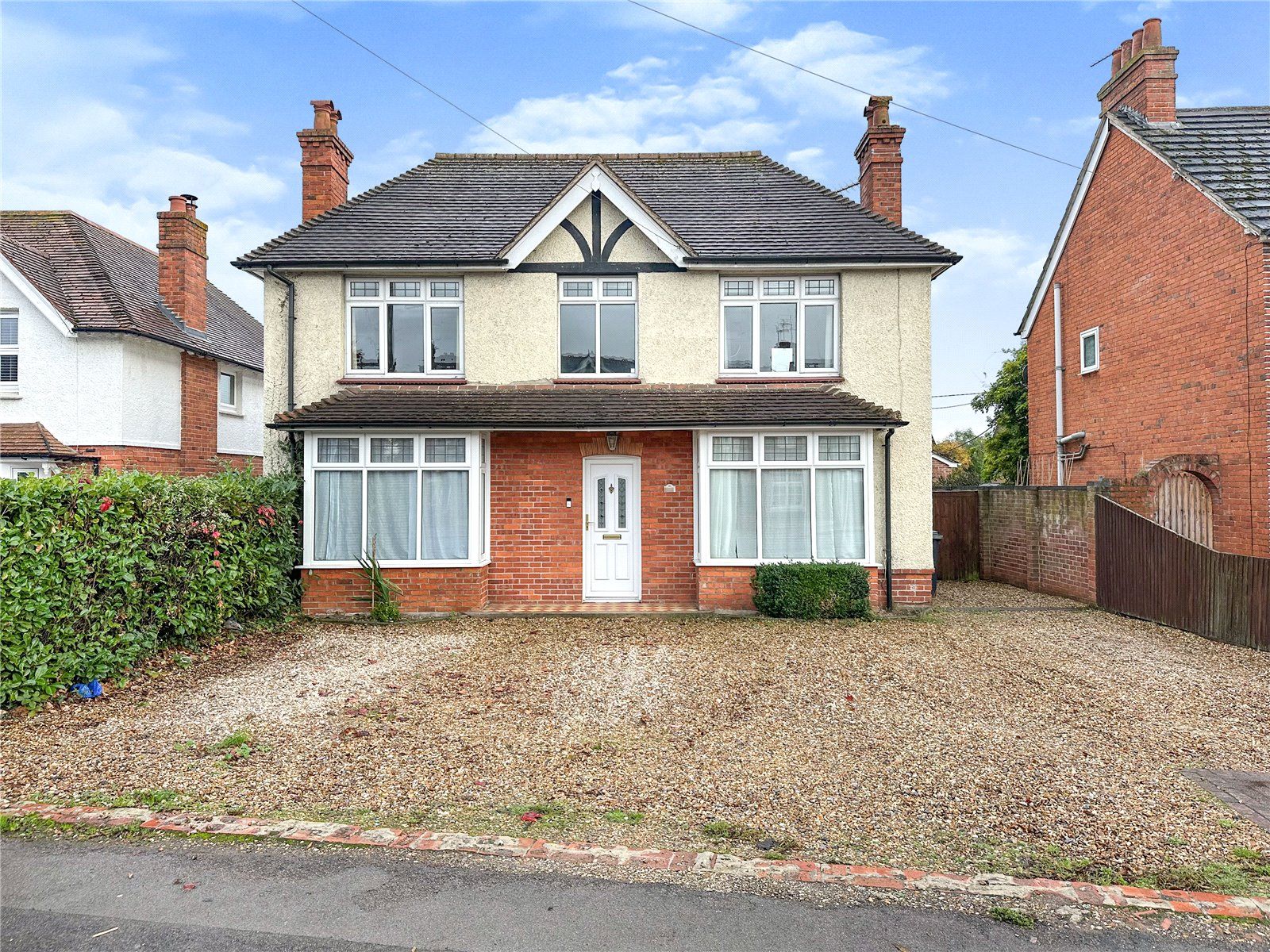 4 bed detached house for sale in Bath Road, Thatcham, Berkshire RG18