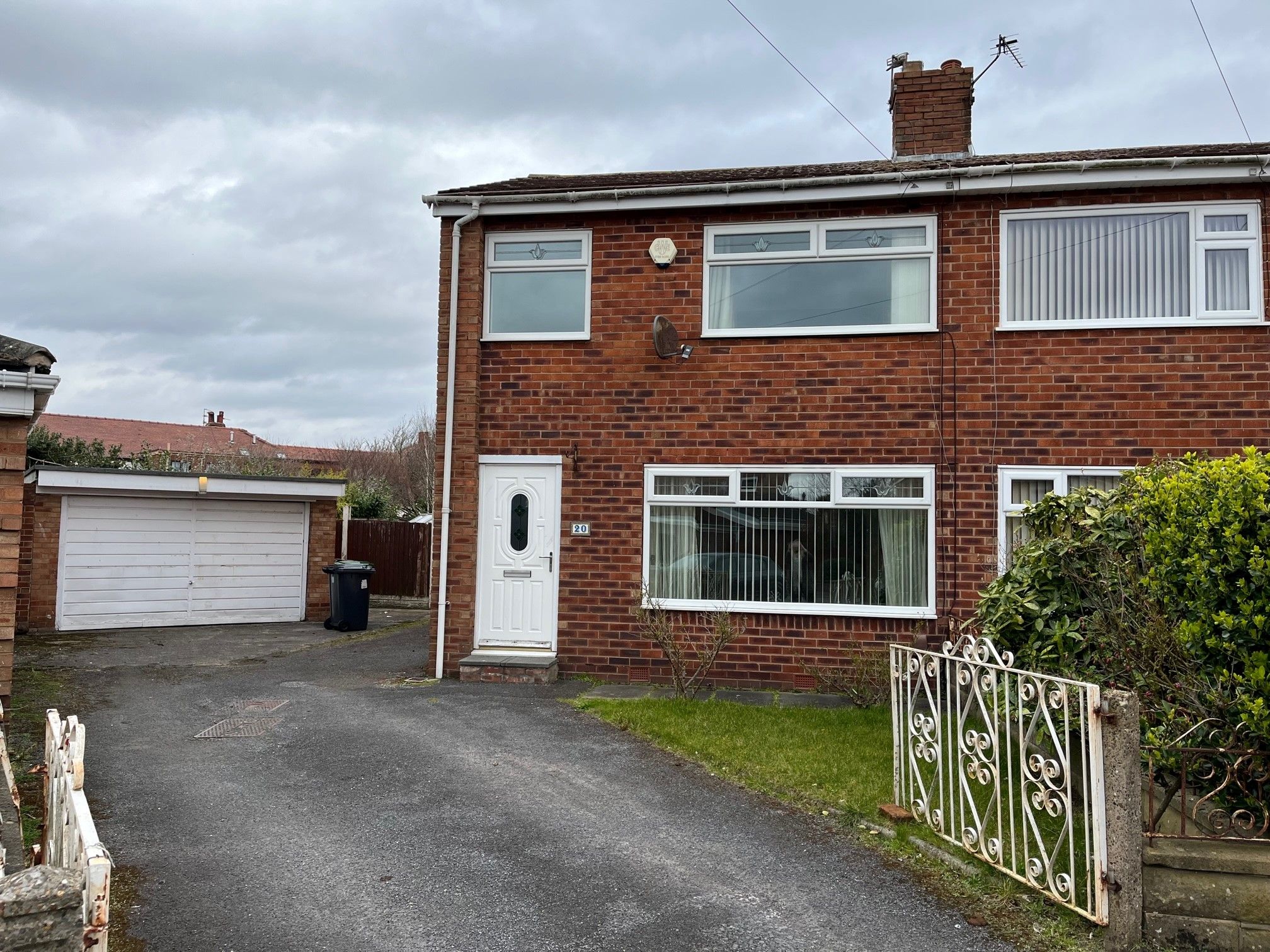 3 bed semidetached house for sale in Wenning Avenue, Maghull