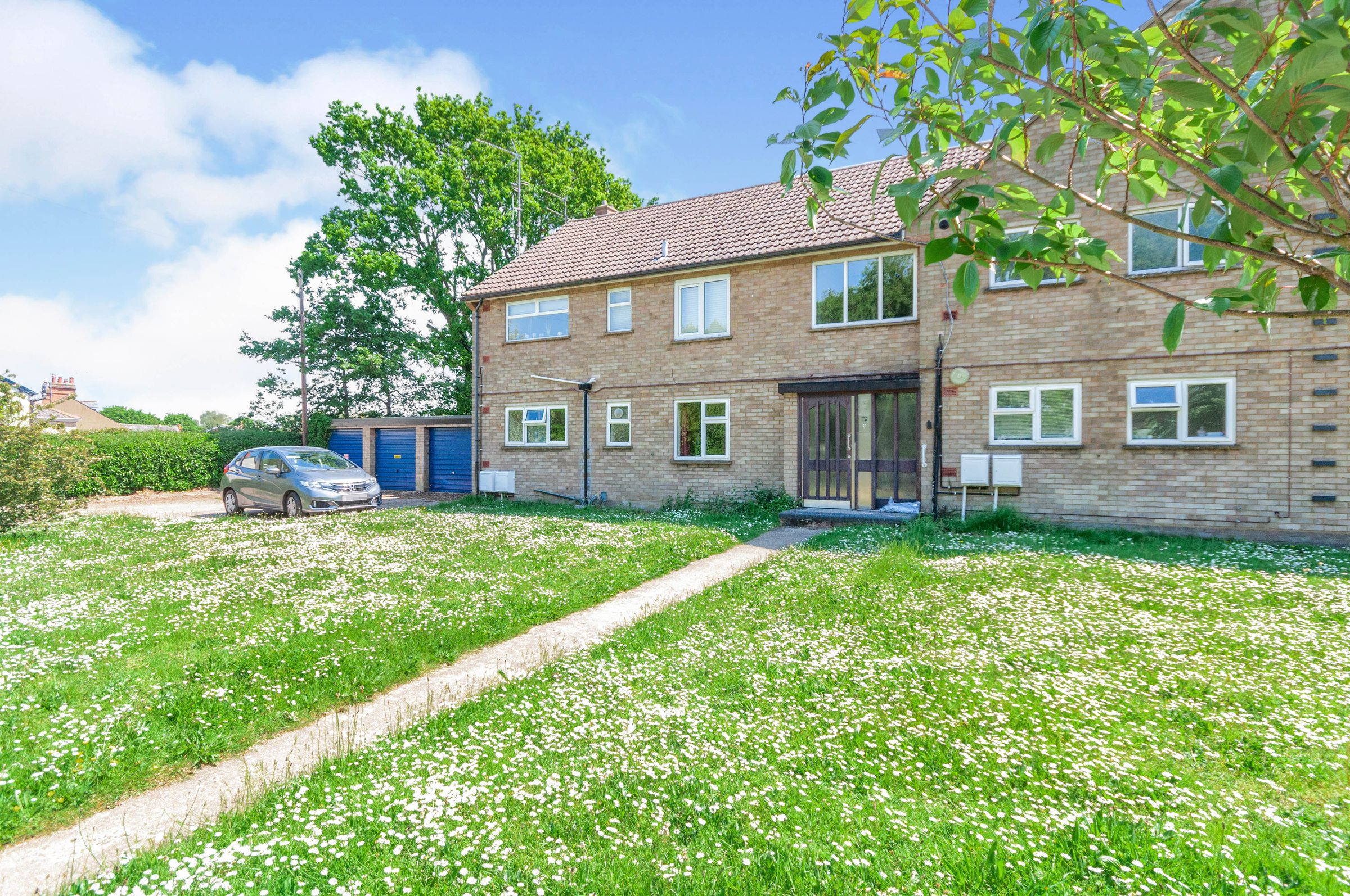 2 bed flat to rent in Walnut Way, Ickleford, Hitchin SG5 Zoopla