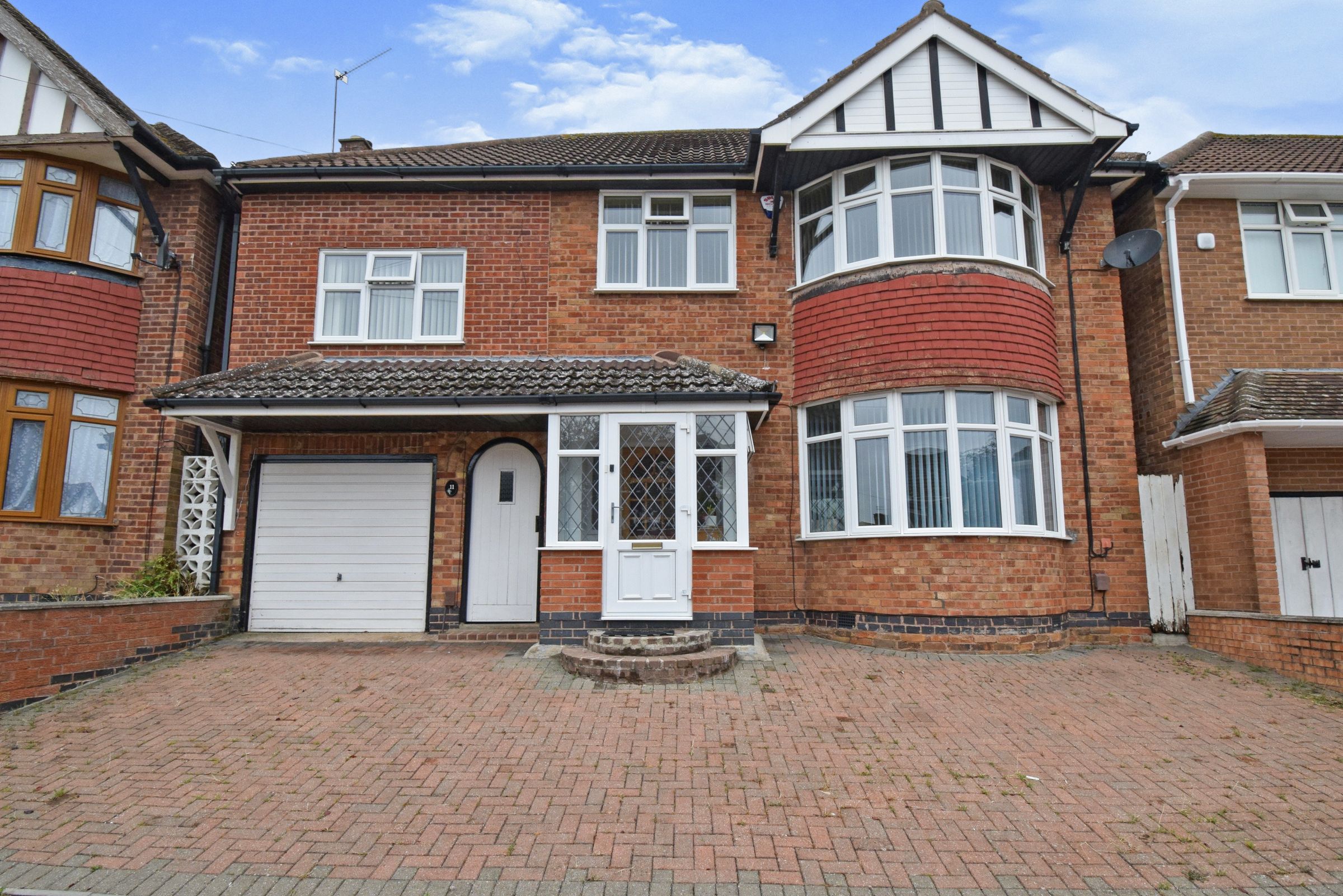 5 bed detached house for sale in Woodnewton Drive, Leicester LE5 Zoopla