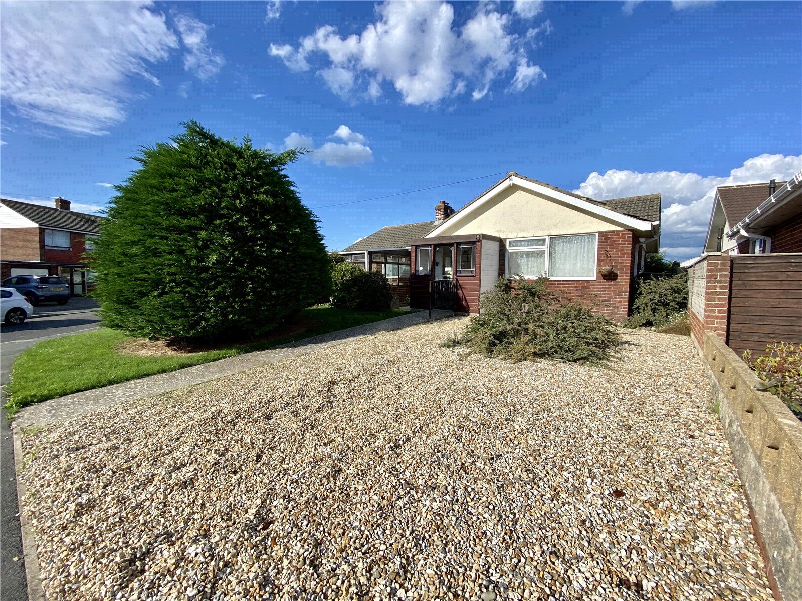 2 bed bungalow for sale in Orchard Road, Seaview PO34 Zoopla