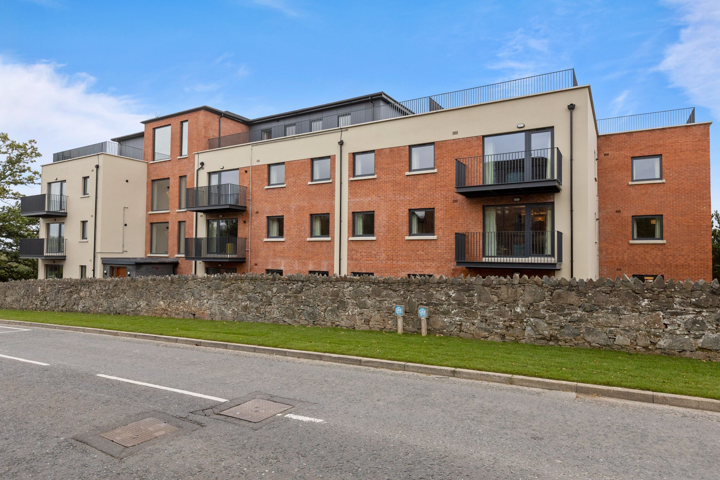 2 bed flat to rent in Newtownbreda Road, Belfast BT8 Zoopla