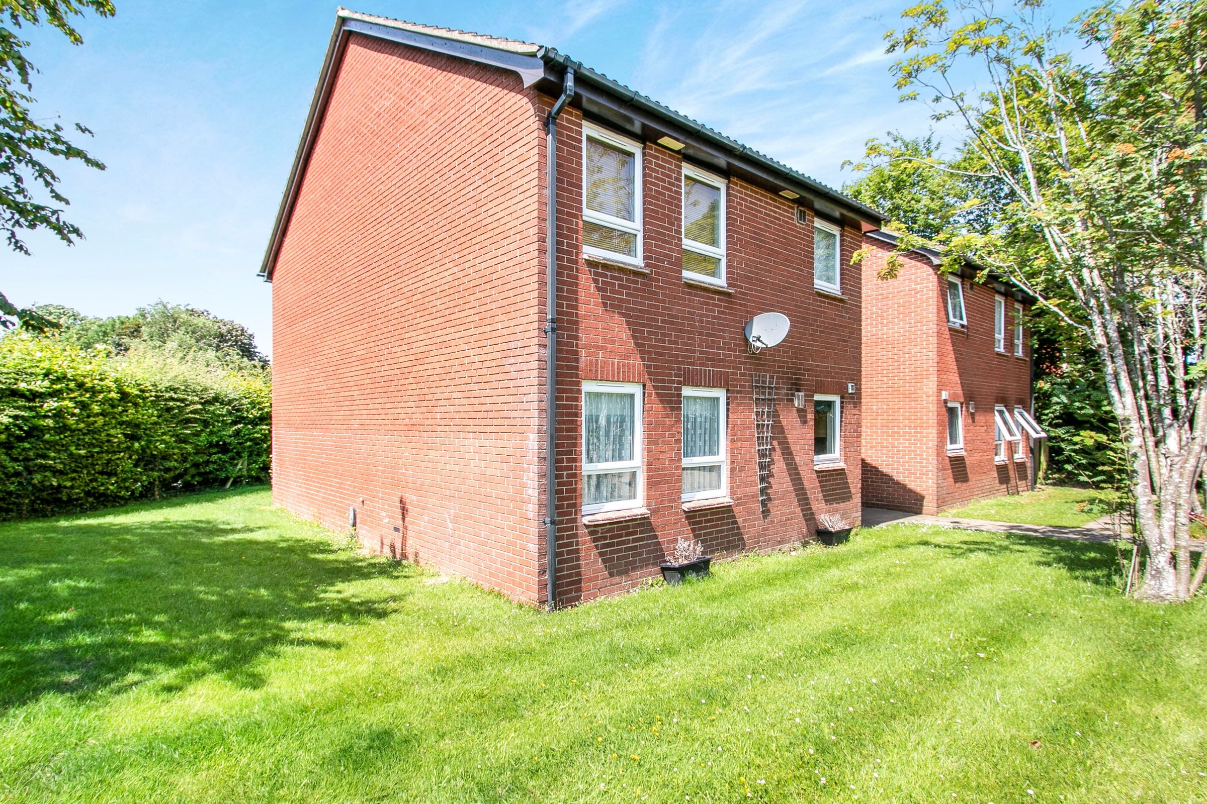 Studio to rent in Parham Close, New Milton BH25 Zoopla