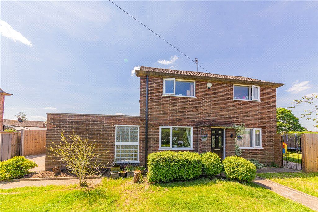 2 bed semidetached house for sale in Neath Gardens, Tilehurst, Reading