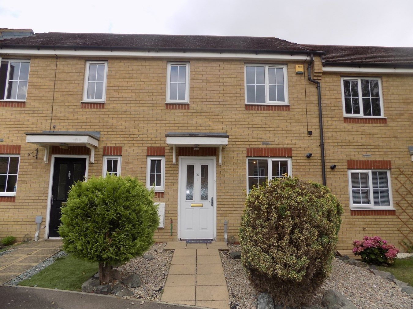 3 bed terraced house to rent in Dimmock Close, Leighton Buzzard LU7