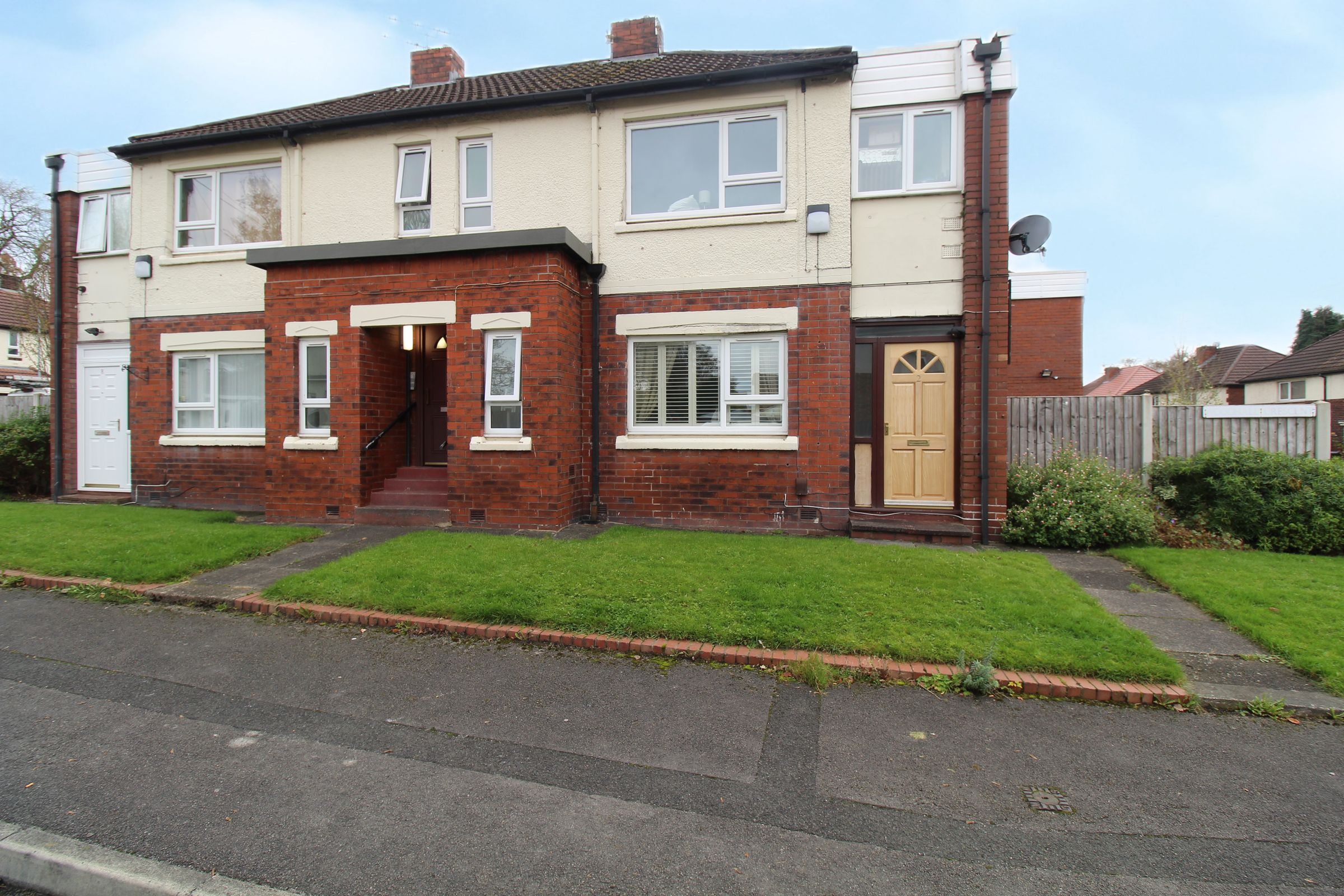 1 bed flat for sale in Woodhall Crescent, Stockport SK5 Zoopla