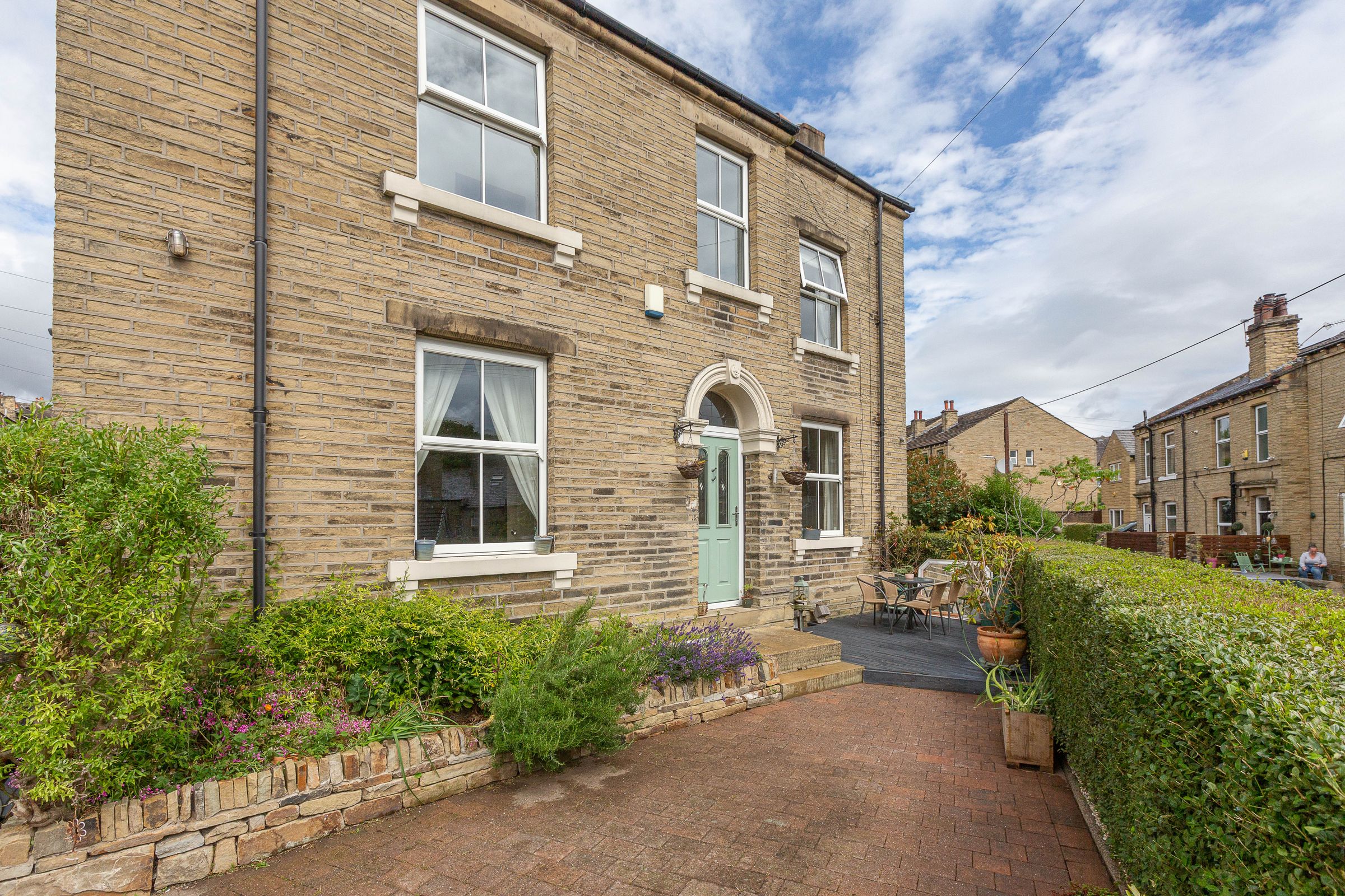 4 bed semidetached house for sale in Old Lane, Brighouse HD6 Zoopla