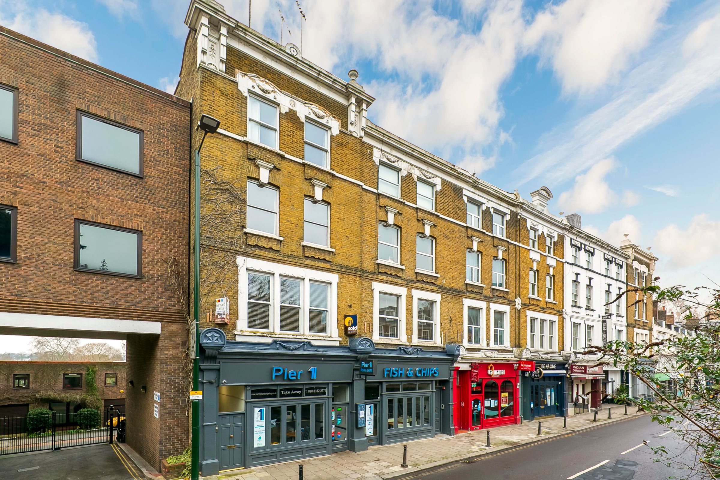 1 bed flat for sale in Petersham Road, Richmond, UK TW10 Zoopla