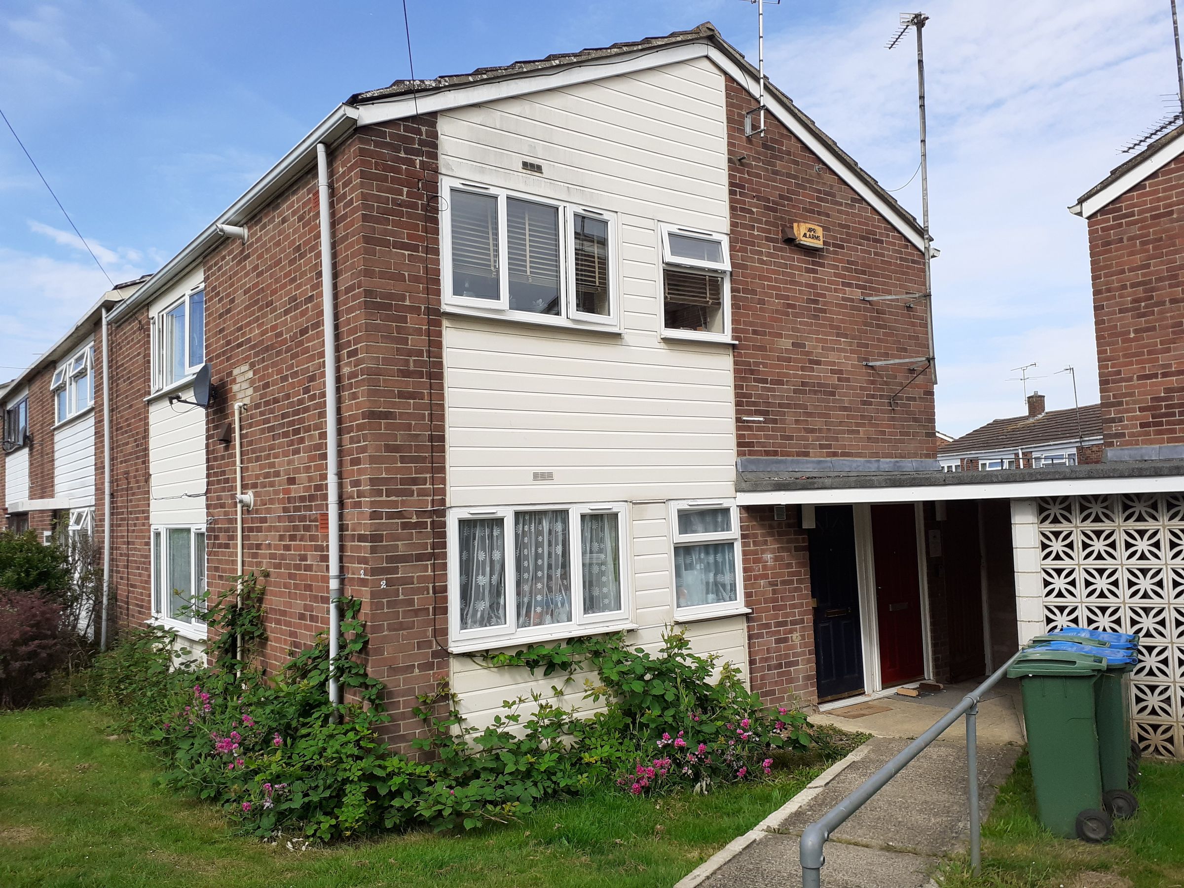 Cotswold Green Aylesbury HP20  