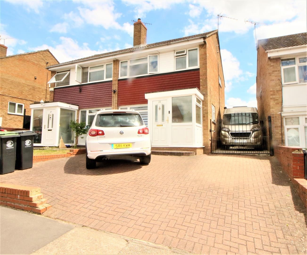 3 bed semidetached house for sale in Mason Way, Waltham Abbey, Essex EN9 Zoopla