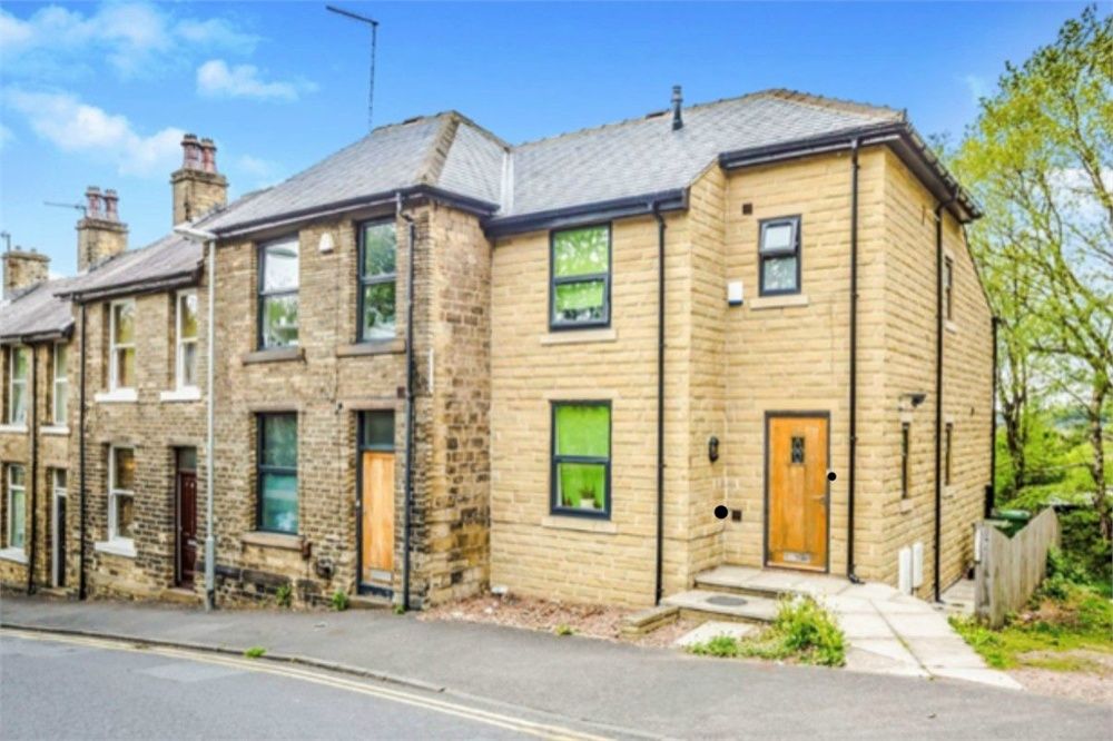 Whitegate Road, Huddersfield, West Yorkshire HD4