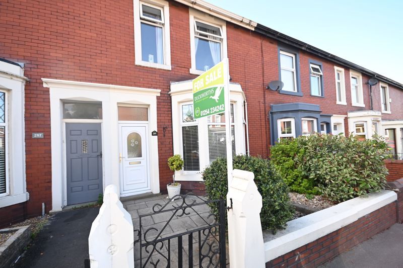 3 bed terraced house for sale in Dill Hall Lane, Church, Accrington BB5