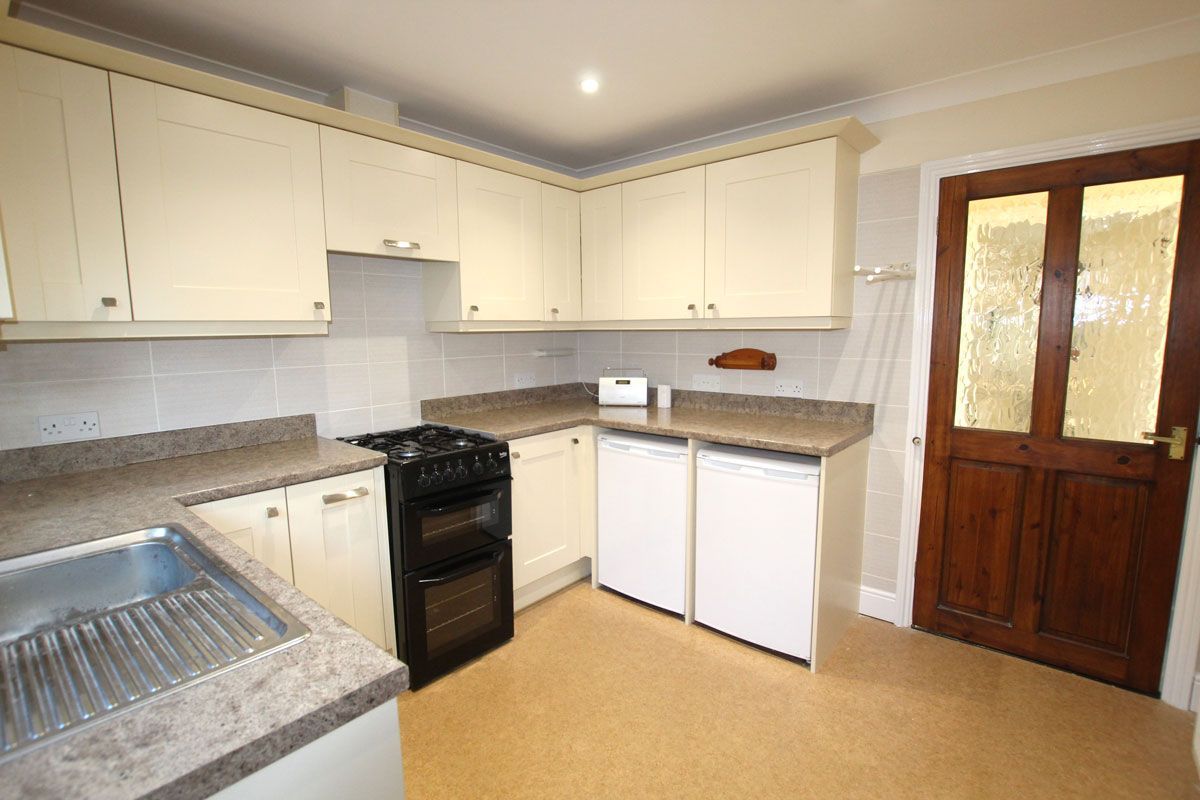 2 bed bungalow for sale in Coventry Gardens, Herne Bay CT6 Zoopla