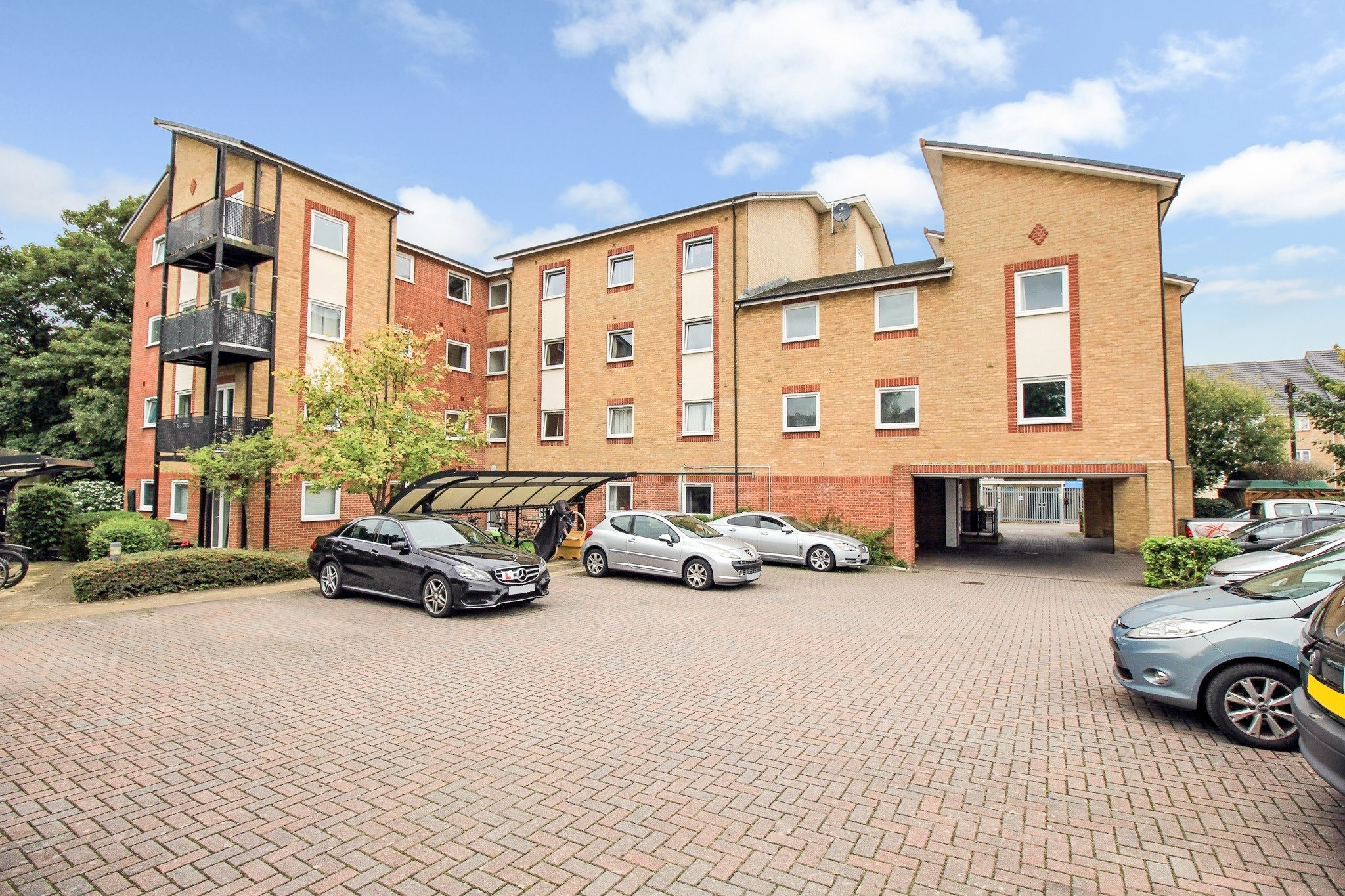 2 bed flat for sale in Vespasian Road, Southampton SO18 Zoopla