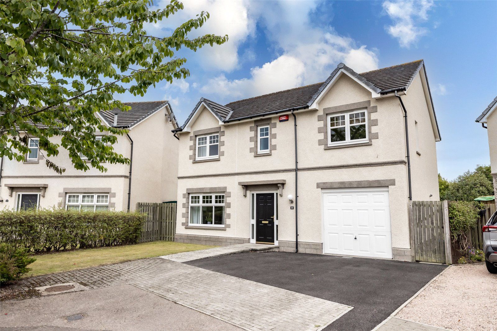 5 bed detached house to rent in 32 Morrison's Croft Crescent, Bridge Of