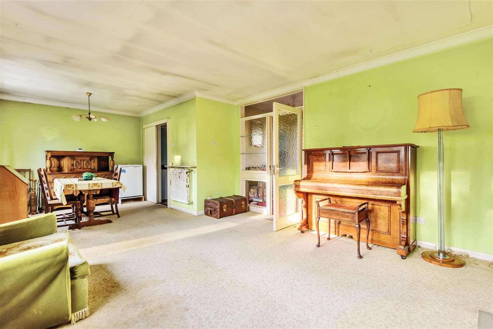 3 bed detached bungalow for sale in Devitt Close, Ashtead KT21 Zoopla