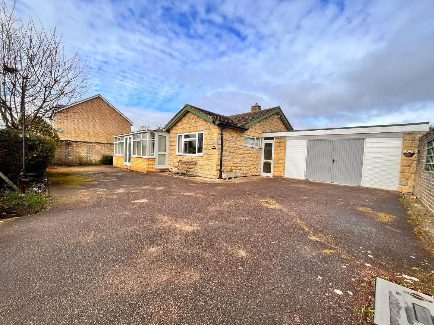 2 bed detached bungalow for sale in Mill Lane, Potton, Sandy SG19 Zoopla