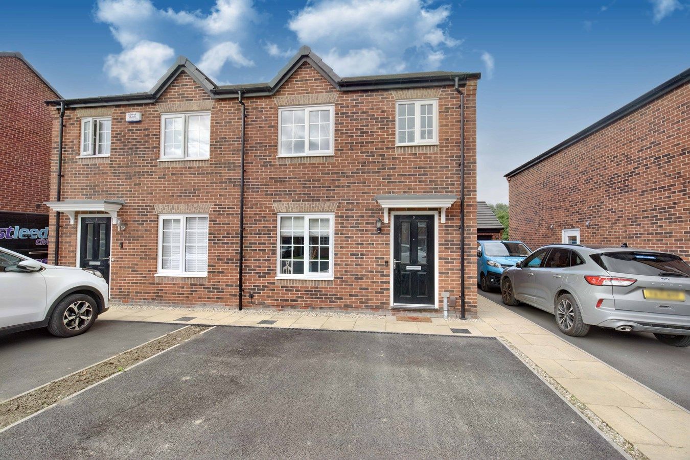 3 bed semidetached house for sale in Buckthorne Court, Normanton WF6