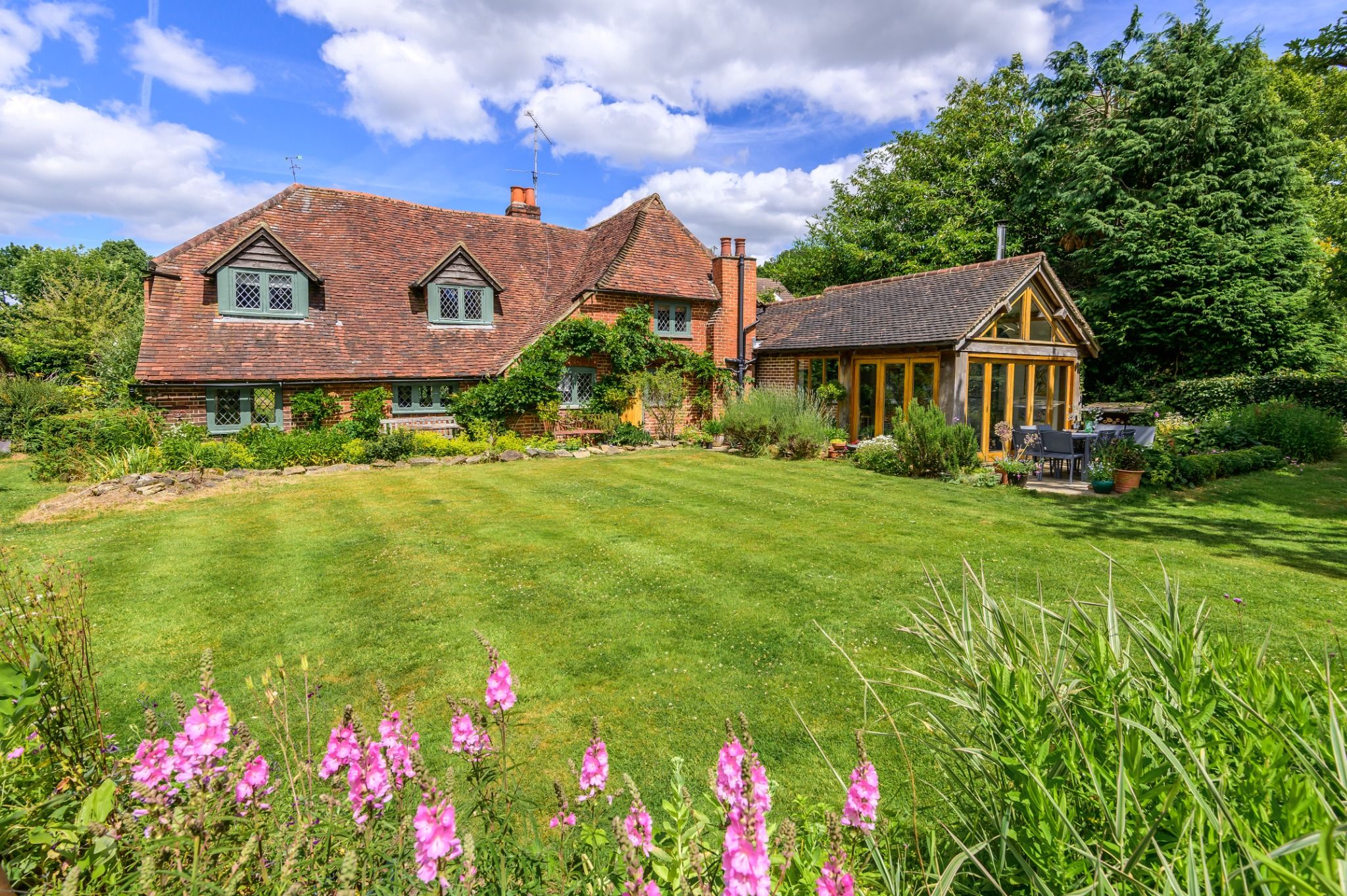 3 bed detached house for sale in Rickford, Worplesdon, Guildford GU3