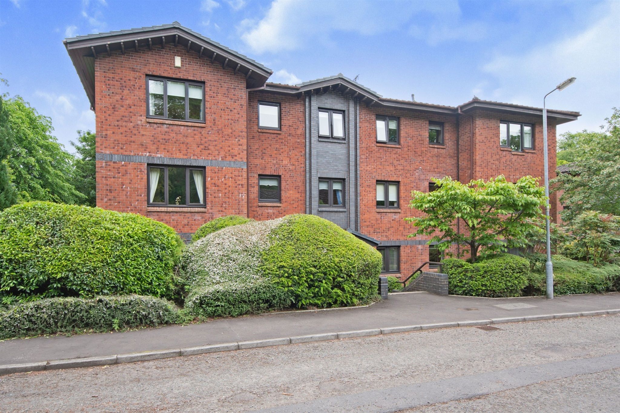 2 bed flat for sale in Netherlee Place, Netherlee, Glasgow G44 Zoopla