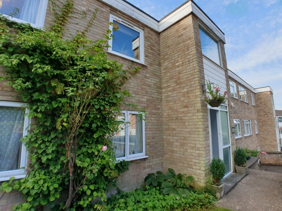 2 bed flat to rent in Alpine Court, Kenilworth CV8 Zoopla