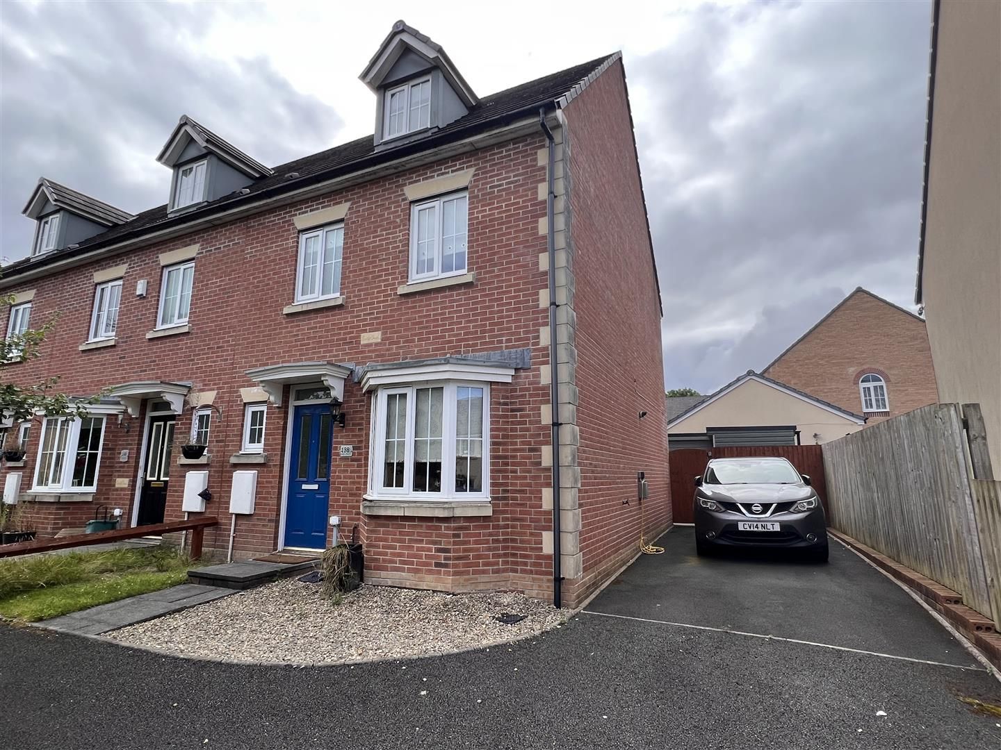 4 bed end terrace house for sale in Ffordd Y Glowyr, Betws, Ammanford